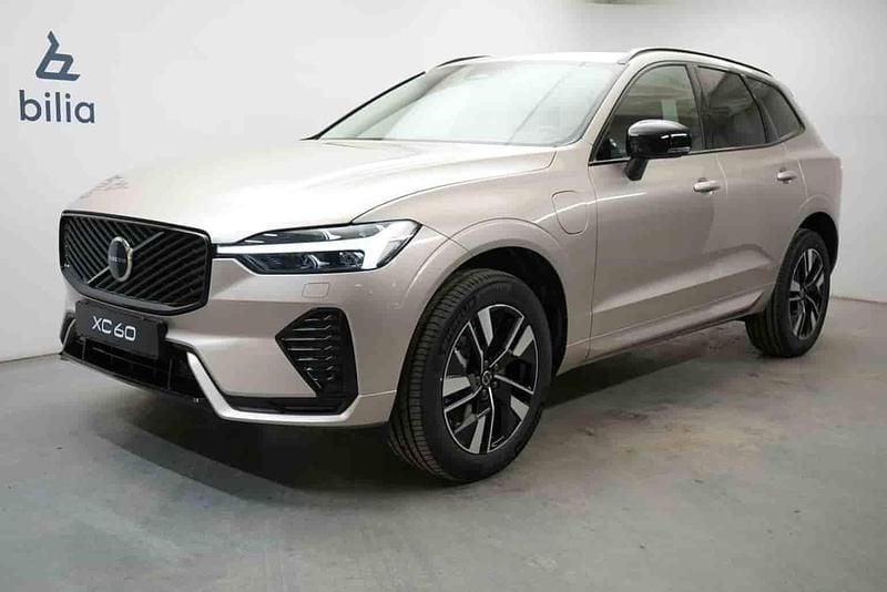 Grå Ny 2026 Volvo XC60 SUV | 618 900 kr (Marknadspris) - Bild 1/1