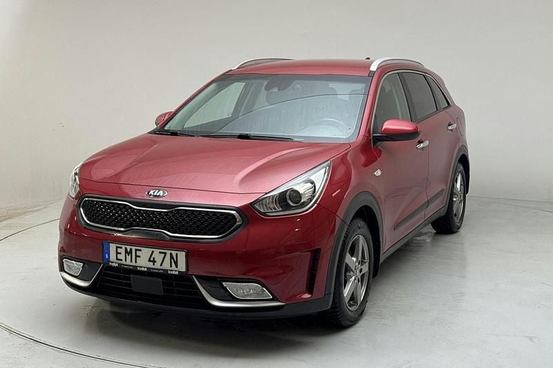 Röd Begagnad 2019 Kia Niro Advance SUV | 174 900 kr (Bra pris) - Bild 1/4