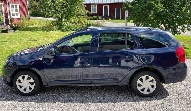 Blå Begagnad 2014 Dacia Logan MCV Kombi | 55 000 kr (Marknadspris) - Bild 1/4