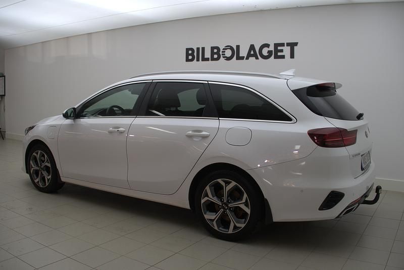 Begagnad Kia Ceed Sportswagon 2021 Vit Kombi