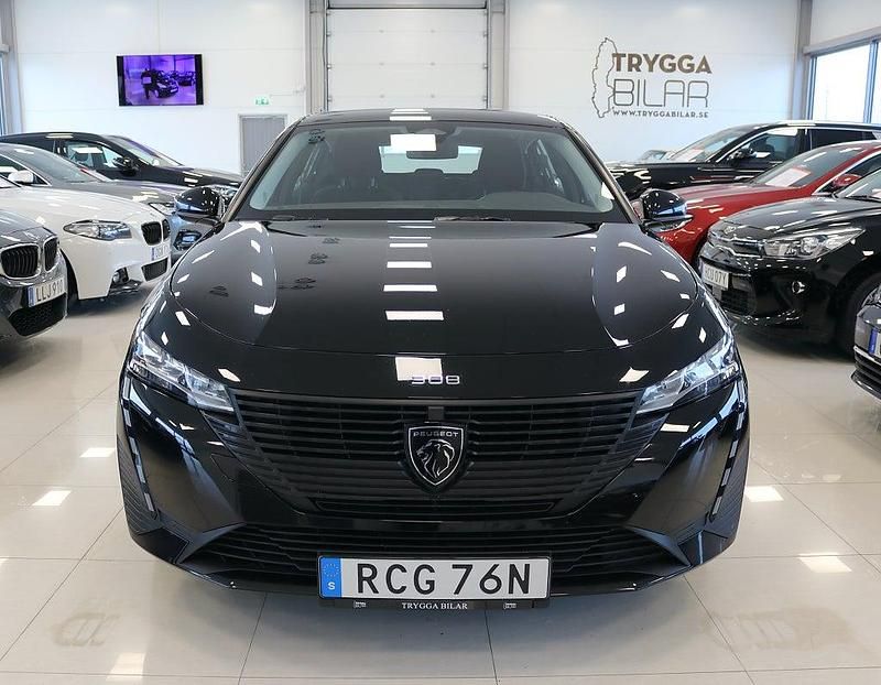 Begagnad Peugeot 308 131 HK (96 kW) 2022 Svart Halvkombi