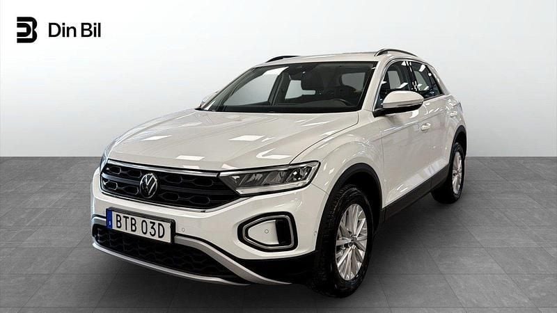 Vit Begagnad 2022 VW T-Roc Life SUV | 259 900 kr (Marknadspris) - Bild 1/4