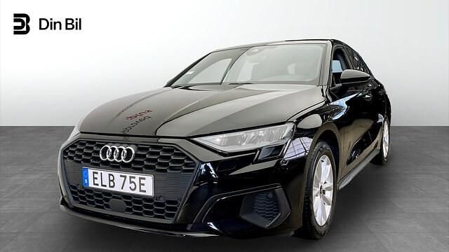 Brilliantsvart Begagnad 2022 Audi A3 Proline Sedan | 224 000 kr (Marknadspris) - Bild 1/4