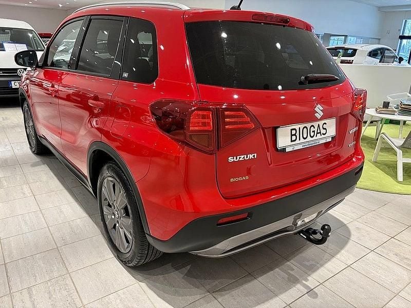 Begagnad Suzuki Vitara 140 HK (102 kW) 2019 Röd SUV