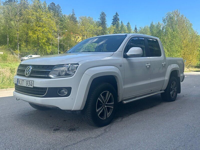 Vit Begagnad 2013 VW Amarok Highline Pickup | 109 900 kr (Superpris) - Bild 1/4