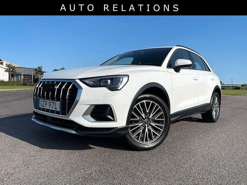 Vit ibisvit solid Begagnad 2021 Audi Q3 Advanced Plus SUV | 329 900 kr - Bild 1/4