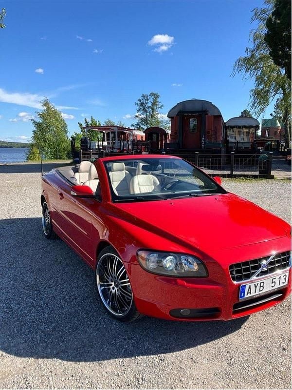 Röd Begagnad 2006 Volvo C70 Summum Cab | 79 000 kr (Bra pris) - Bild 1/4