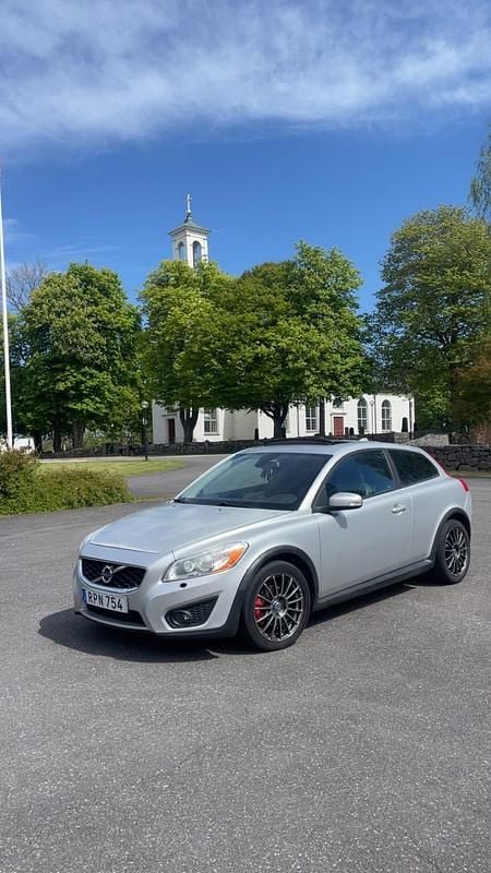 Begagnad 2011 Volvo C30 Halvkombi | 95 000 kr (Superpris) - Bild 1/4