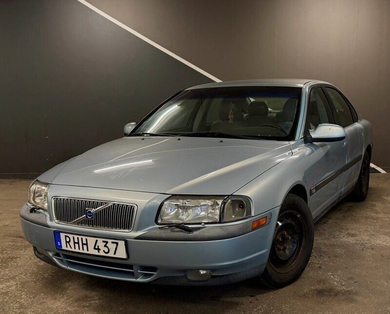 Ljusblå Begagnad 2000 Volvo S80 Sedan | 9 000 kr (Marknadspris) - Bild 1/1