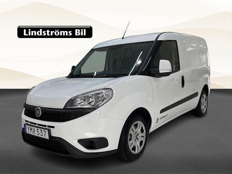 Vit Begagnad 2017 Fiat Doblò Minibuss | 99 900 kr (Dyr) - Bild 1/3