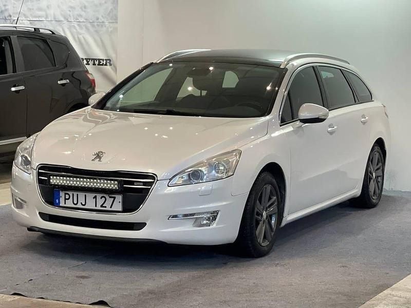 Vit Begagnad 2014 Peugeot 508 SW Kombi | 74 900 kr (Marknadspris) - Bild 1/4