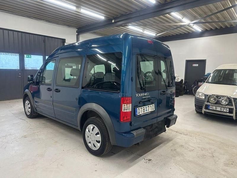 Begagnad Ford Tourneo Connect 90 HK (66 kW) 2008 Blå Minibuss
