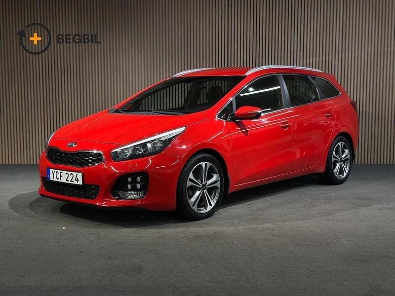 Röd Begagnad 2016 Kia Ceed Sportswagon GT-Line Kombi | 118 700 kr (Marknadspris) - Bild 1/4