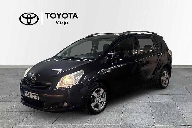 Mörkblå Begagnad 2011 Toyota Verso Business Edition Minibuss | 99 000 kr (Marknadspris) - Bild 1/4