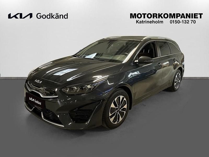 Grå Begagnad 2023 Kia Ceed Sportswagon Advance Kombi | 319 900 kr (Dyr) - Bild 1/4