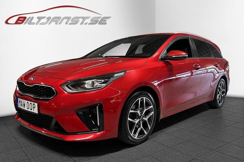 Röd Begagnad 2019 Kia Ceed Sportswagon Kombi | 193 900 kr (Marknadspris) - Bild 1/4