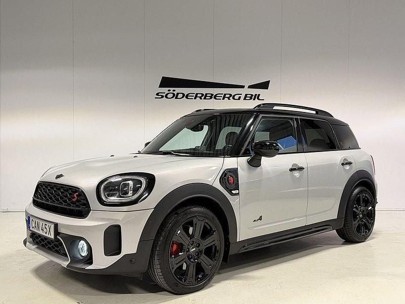 Silver Begagnad 2022 Mini Cooper Countryman SUV | 324 900 kr (Marknadspris) - Bild 1/4