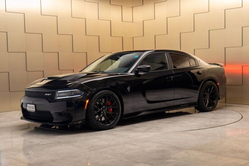 S ld Dodge Charger SRT Hellcat 717. begagnad 2015 4 500 mil i Kinna