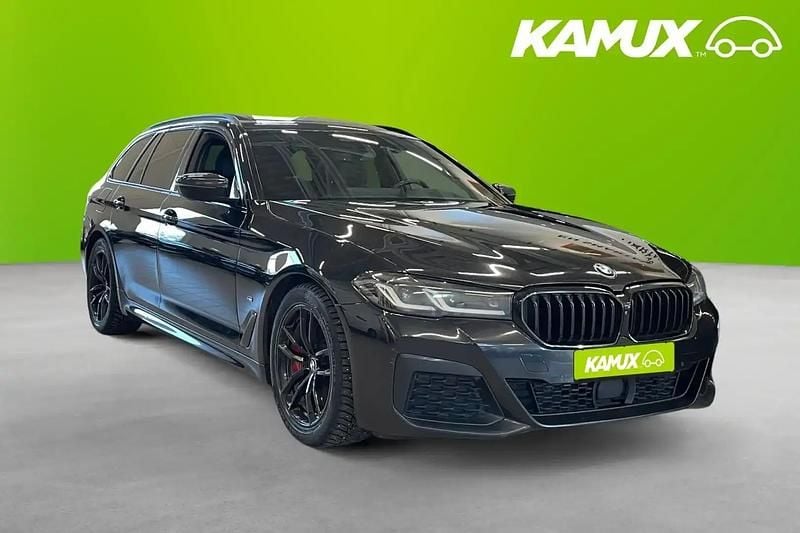 Begagnad BMW 530 Shadowline 286 HK (210 kW) 2021 Svart Kombi