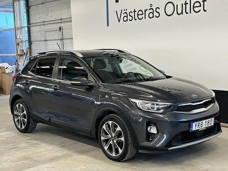 Grå Begagnad 2018 Kia Stonic SUV | 139 000 kr (Marknadspris) - Bild 1/3