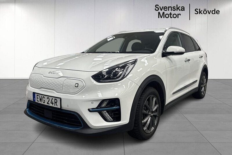 Vit Begagnad 2021 Kia e-Niro Advance SUV | 284 200 kr (Marknadspris) - Bild 1/4
