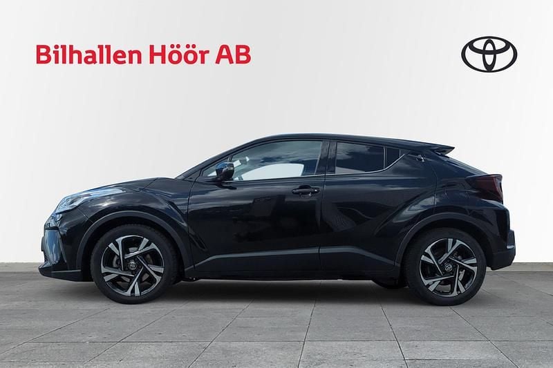 Begagnad Toyota C-HR Edition 124 HK (91 kW) 2022 Svart SUV