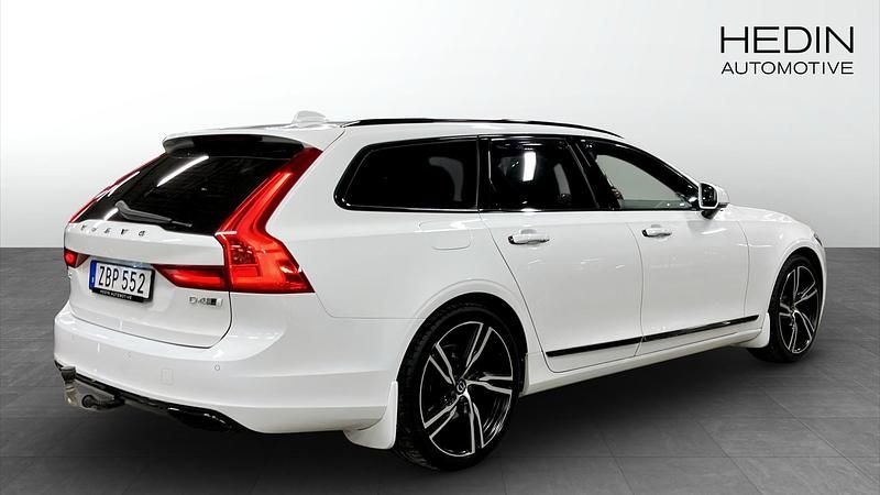 Begagnad Volvo V90 Inscription 190 HK (139 kW) 2017 Vit Kombi