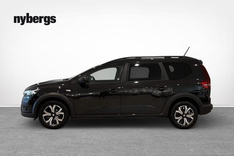 Begagnad Dacia Jogger Expression 112 HK (82 kW) 2023 Svart Minibuss