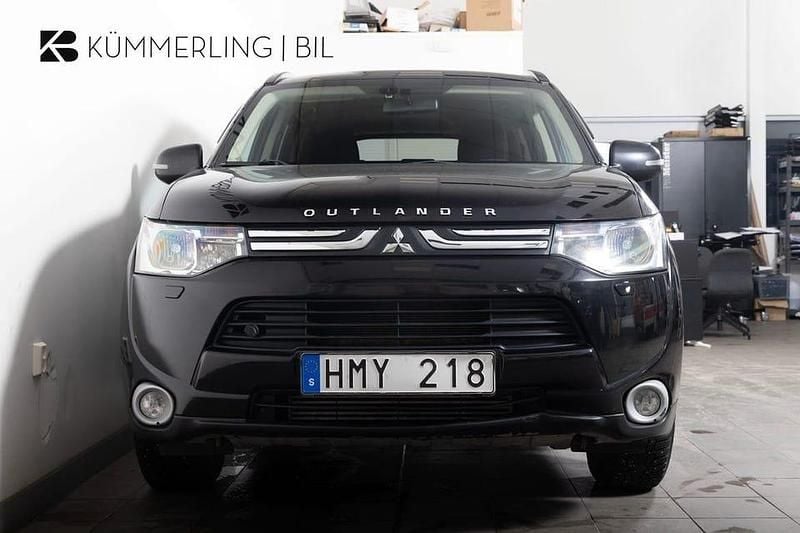 Begagnad Mitsubishi Outlander 151 HK (111 kW) 2012 Svart SUV