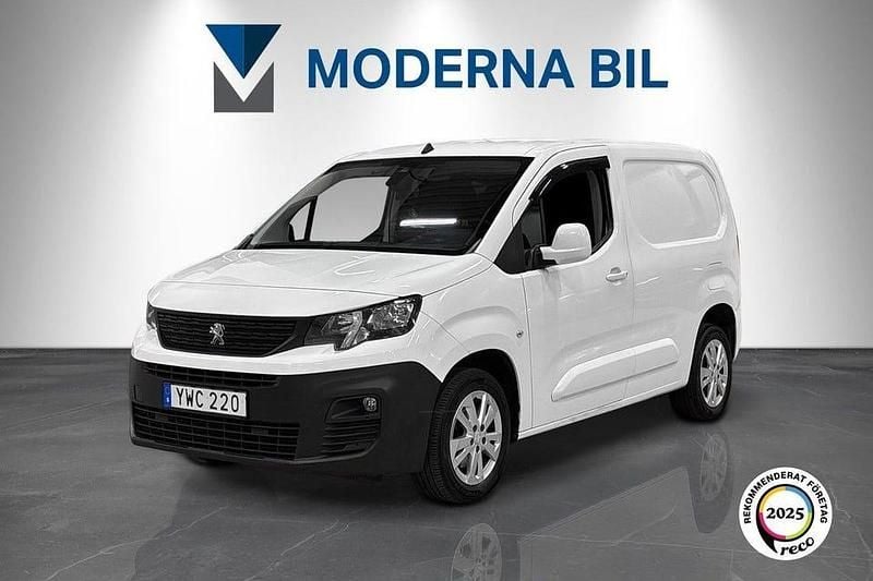 Vit Begagnad 2018 Peugeot Partner | 99 700 kr (Bra pris) - Bild 1/4