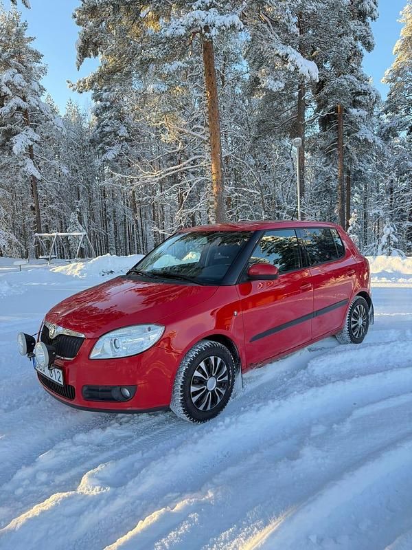 Begagnad 2008 Skoda Fabia Halvkombi | 19 000 kr (Bra pris) - Bild 1/4