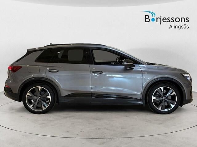 Begagnad Audi Q4 e-tron Proline 194 kW (265 HK) 2022 Tyfongrå metallic SUV
