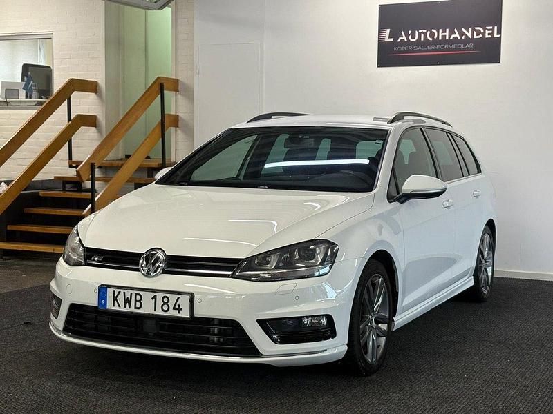 Vit Begagnad 2015 VW Golf VII GT Kombi | 134 900 kr (Marknadspris) - Bild 1/4