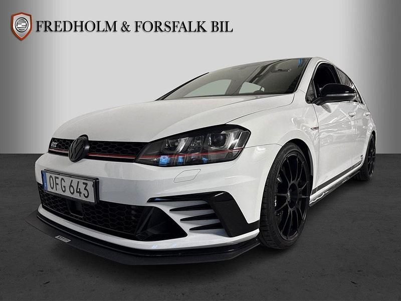 Flerfärgad Begagnad 2016 VW Golf VII GTI Clubsport Halvkombi | 299 900 kr - Bild 1/4
