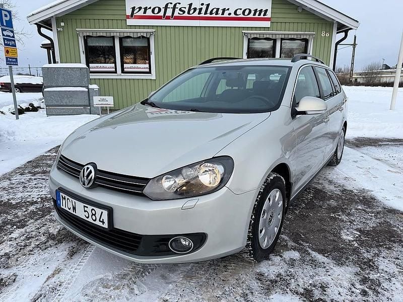 Ljusbrun Begagnad 2011 VW Golf VII Style Kombi | 49 900 kr (Bra pris) - Bild 1/4
