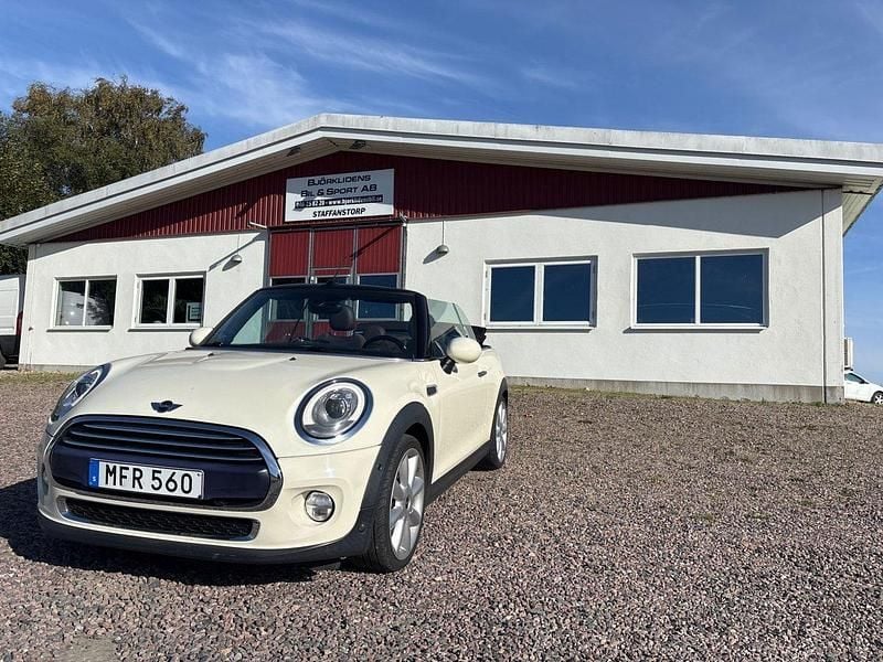 Vit Begagnad 2015 Mini Cooper Cabriolet Chili Cab | 179 000 kr (Bra pris) - Bild 1/4