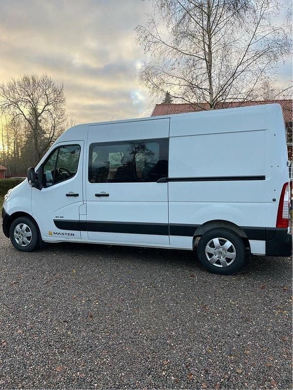 Vit Begagnad 2011 Renault Master | 159 000 kr - Bild 1/4