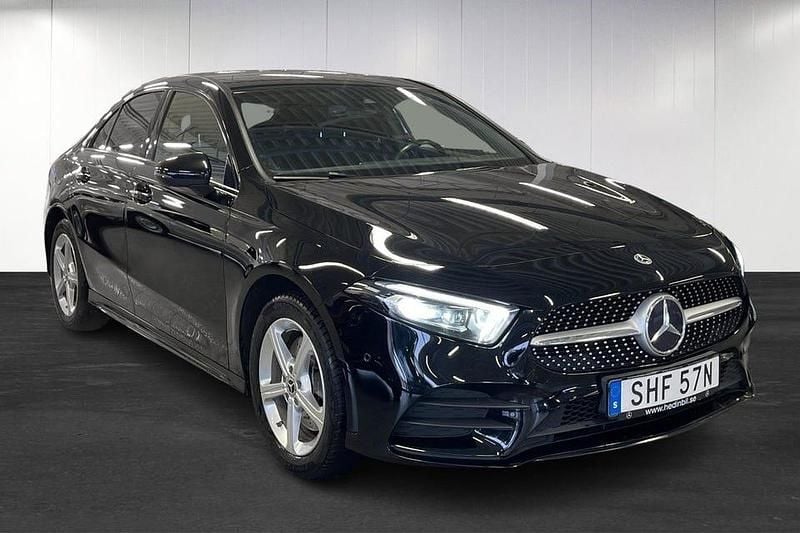 Begagnad Mercedes A250 AMG 160 HK (117 kW) 2021 Svart Sedan