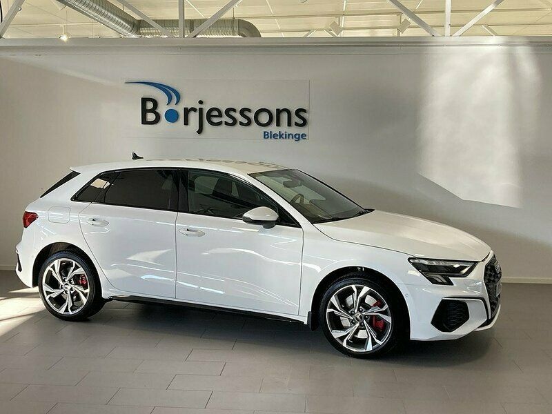 Begagnad Audi A3 Sportback e-tron S-Line 245 HK (180 kW) 2021 Vit Halvkombi