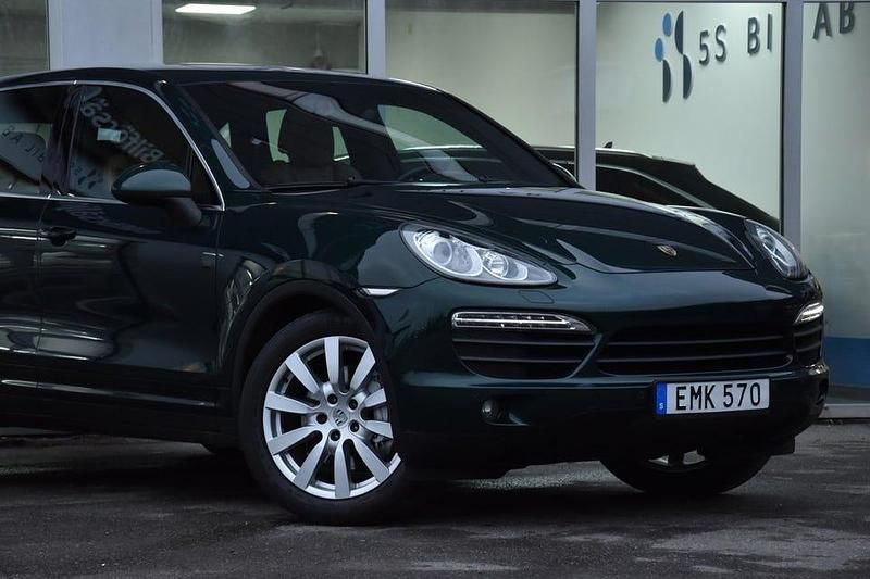 Begagnad Porsche Cayenne S 400 HK (294 kW) 2010 Mörkgrön SUV
