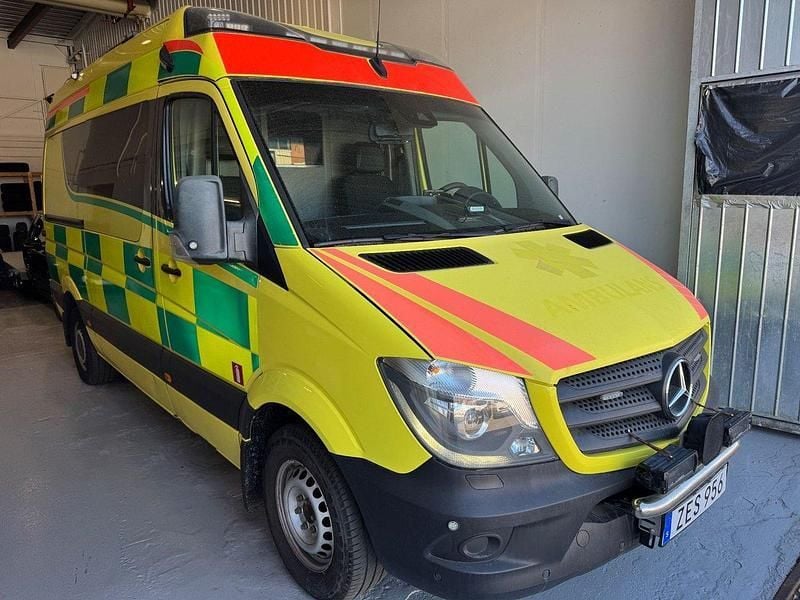 Flerfärgad Begagnad 2018 Mercedes Sprinter Van | 149 000 kr (Superpris) - Bild 1/4