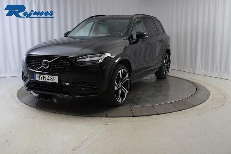 Svart (onyx svart metallic) Begagnad 2023 Volvo XC90 Ultimate SUV | 689 900 kr (Marknadspris) - Bild 1/4