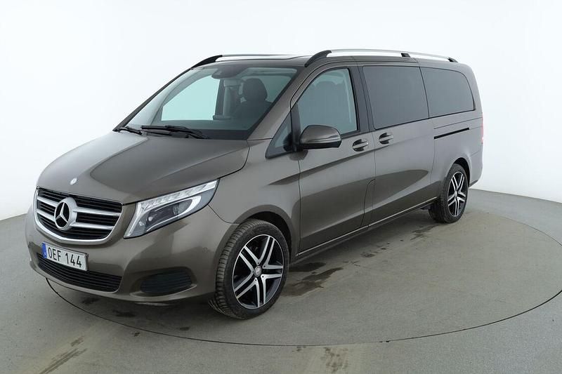 Begagnad Mercedes V250 190 HK (139 kW) 2016 Grå Minibuss