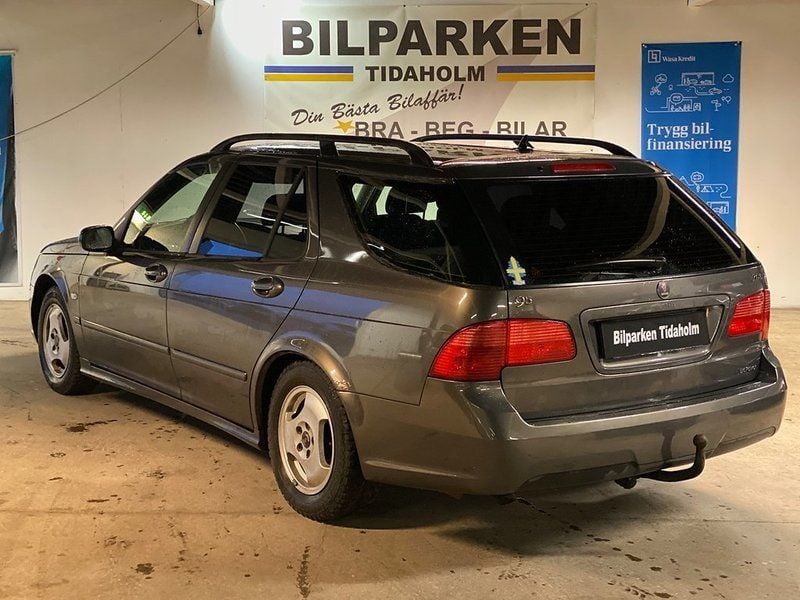Begagnad Saab 9-5 Linear 150 HK (110 kW) 2006 Brun Kombi