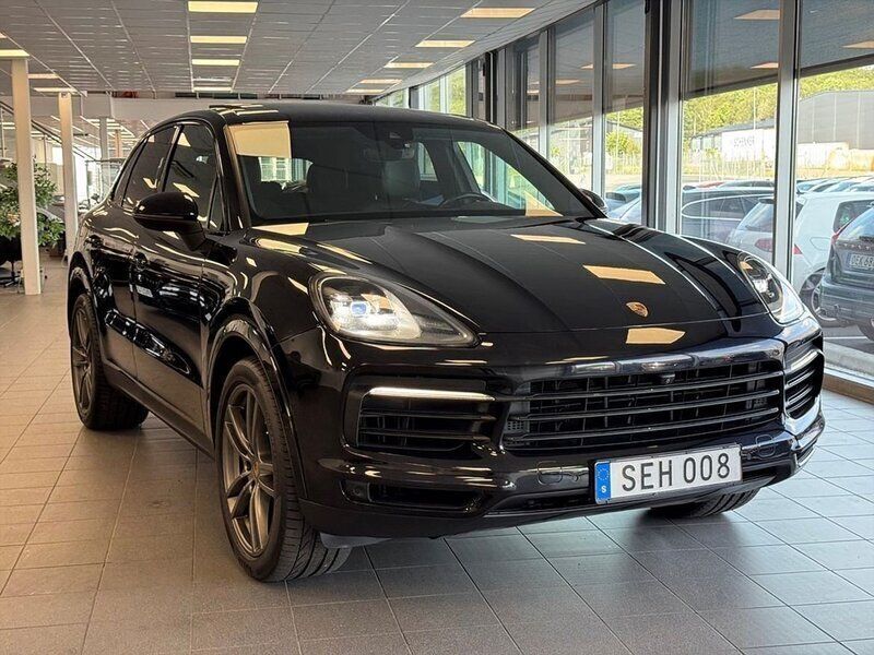 Svart Begagnad 2019 Porsche Cayenne SUV | 539 900 kr (Marknadspris) - Bild 1/3