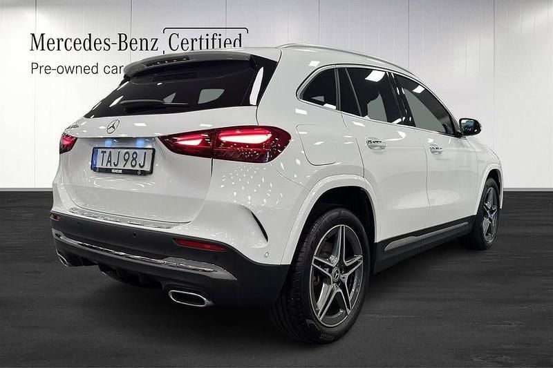 Begagnad Mercedes GLA250 AMG 218 HK (160 kW) 2024 Vit SUV