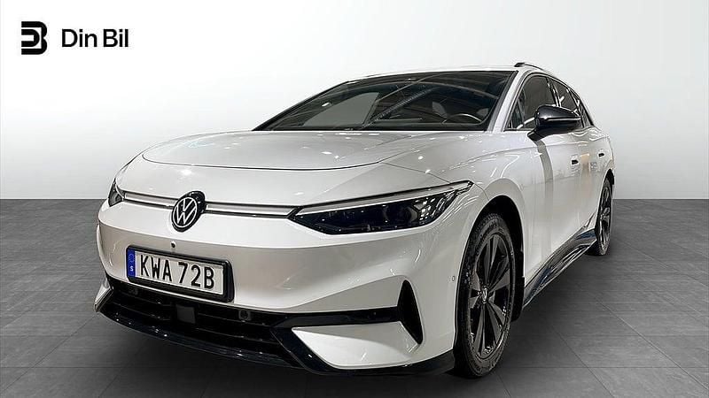 Vit Begagnad 2024 VW ID.7 Pro Kombi | 519 900 kr (Marknadspris) - Bild 1/4