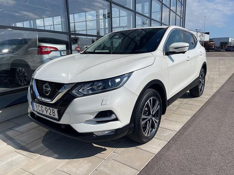 Vit Begagnad 2019 Nissan Qashqai 360º SUV | 189 900 kr (Marknadspris) - Bild 1/4