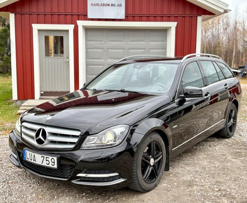 Svart Begagnad 2012 Mercedes C220 Kombi | 105 000 kr (Marknadspris) - Bild 1/4