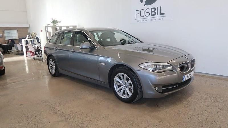 Begagnad BMW 520 184 HK (135 kW) 2011 Grå Kombi